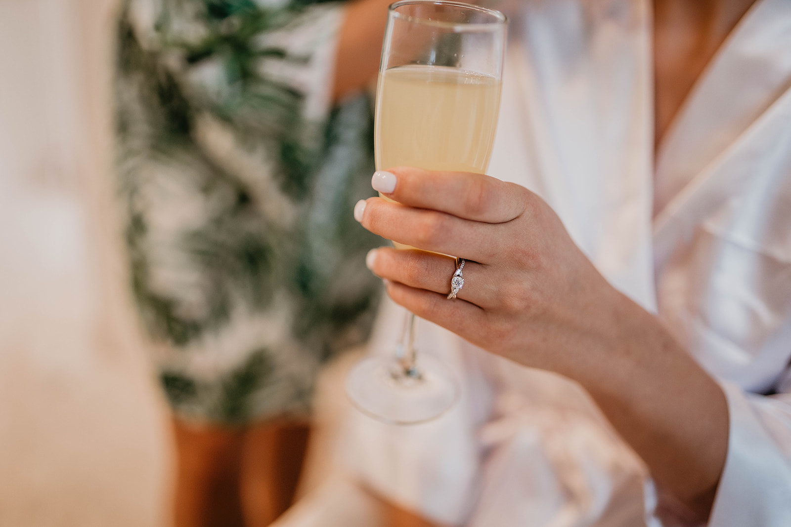 Beach Bridal Getting Ready Photos