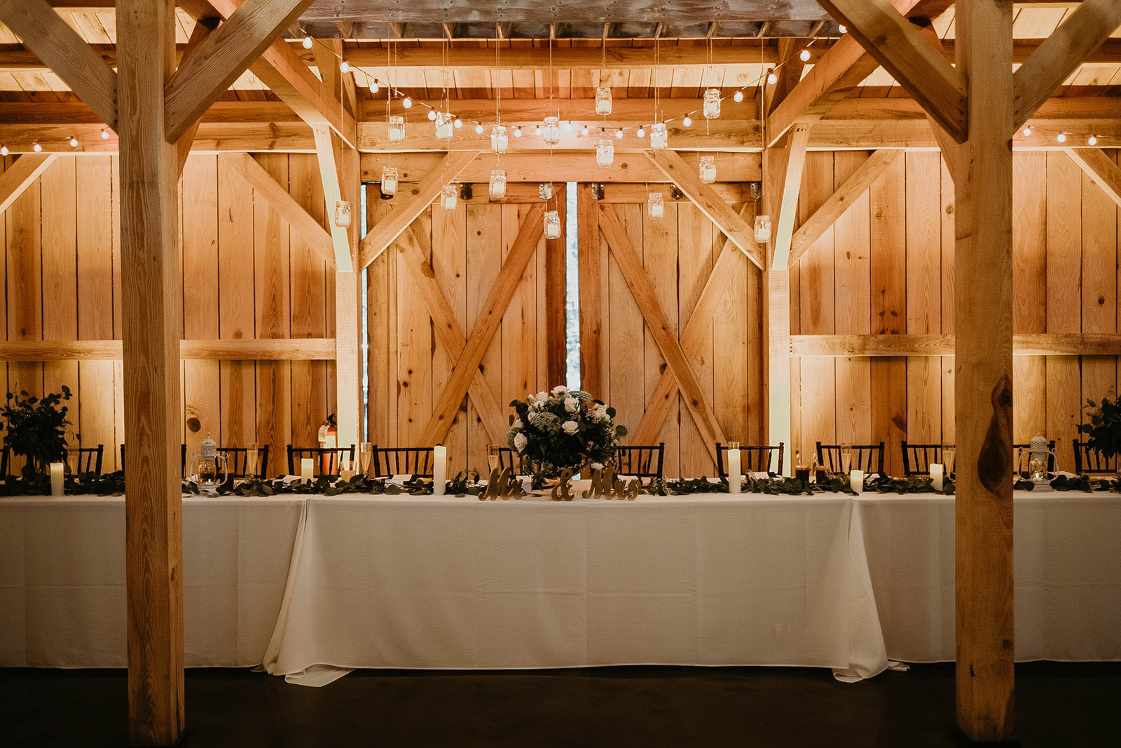 Bridle Oaks Barn Central Florida Rustic Wedding Reception Photography