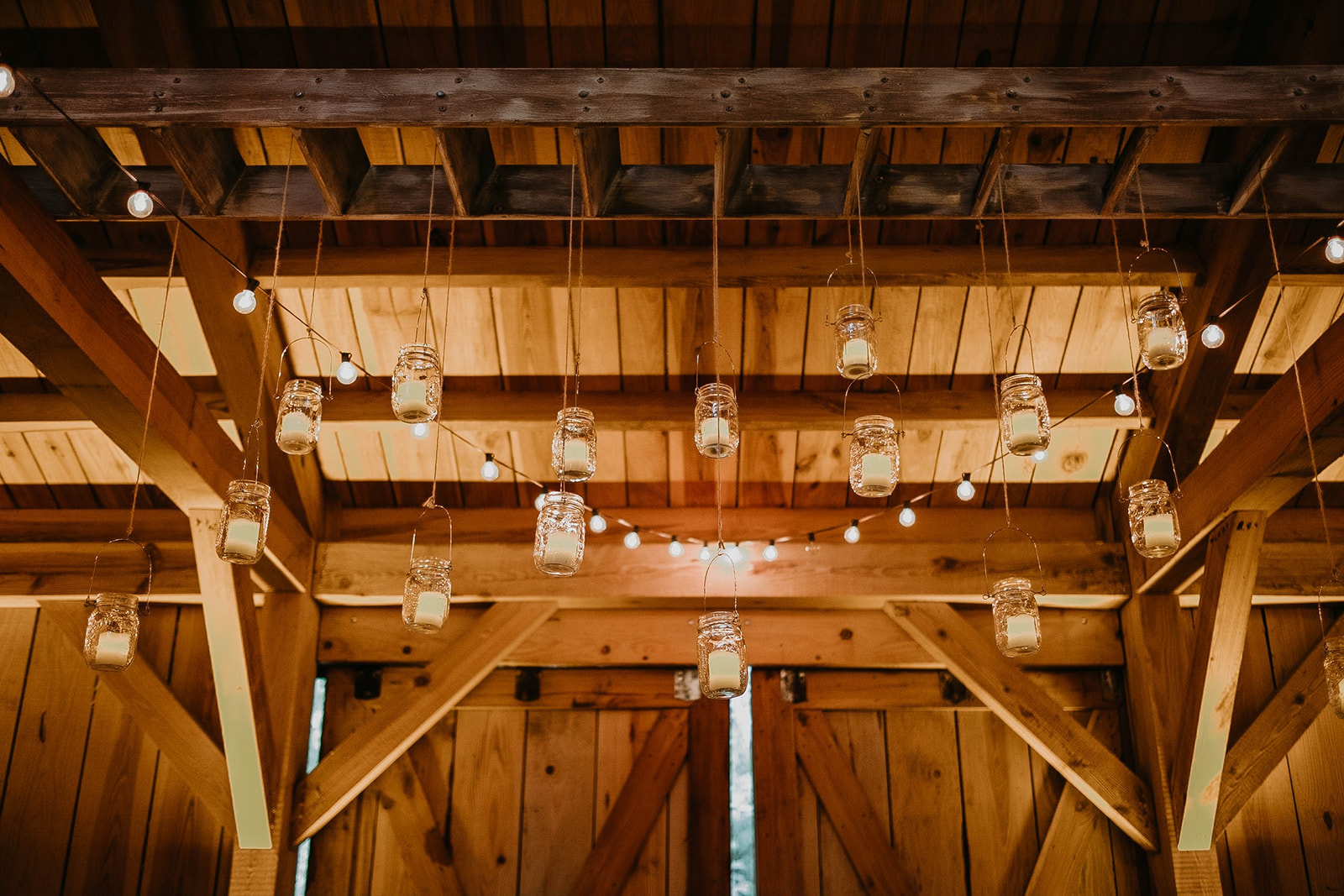 Bridle Oaks Barn Central Florida Rustic Wedding Reception Photography