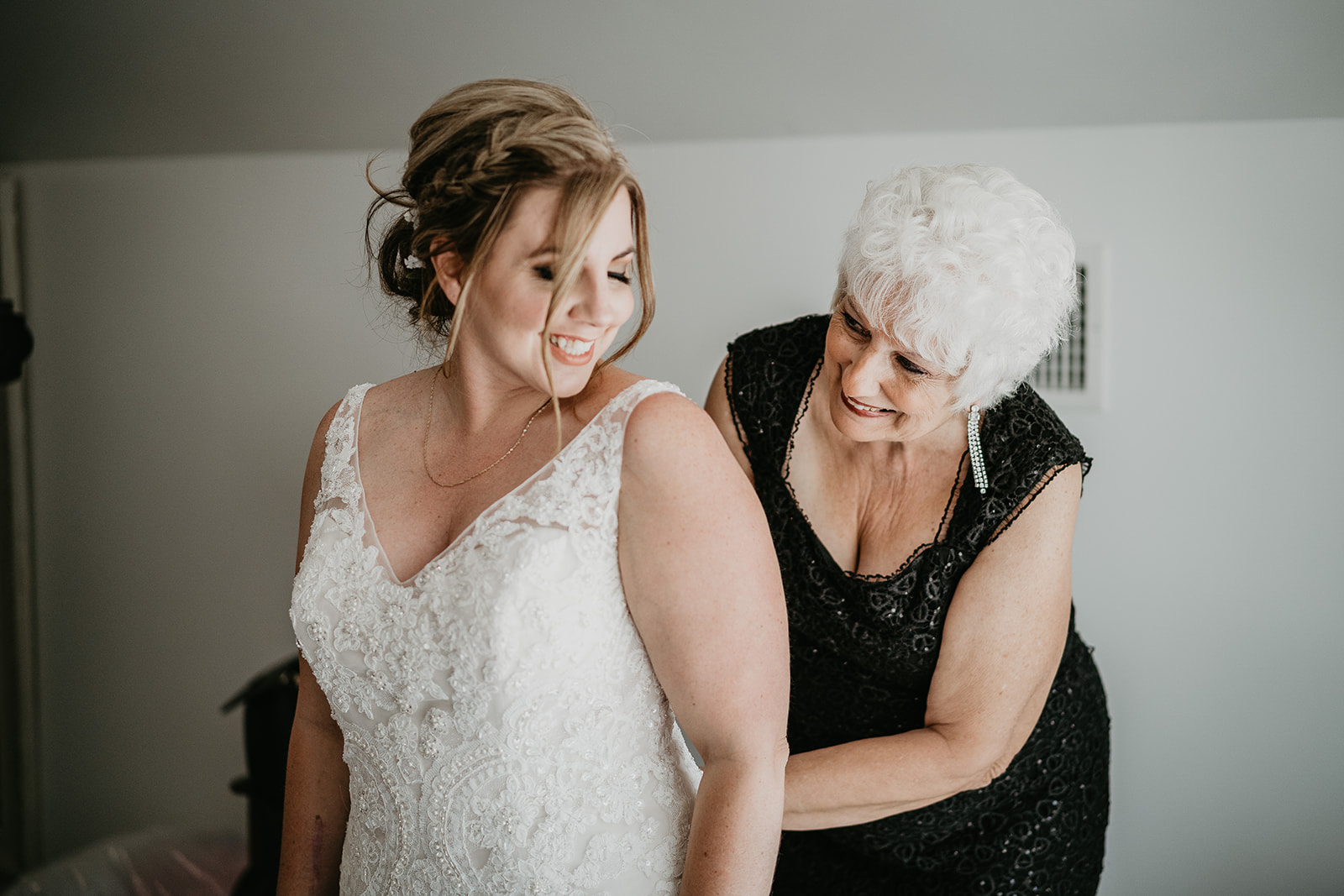 Classic South Florida Getting Ready Wedding Photography