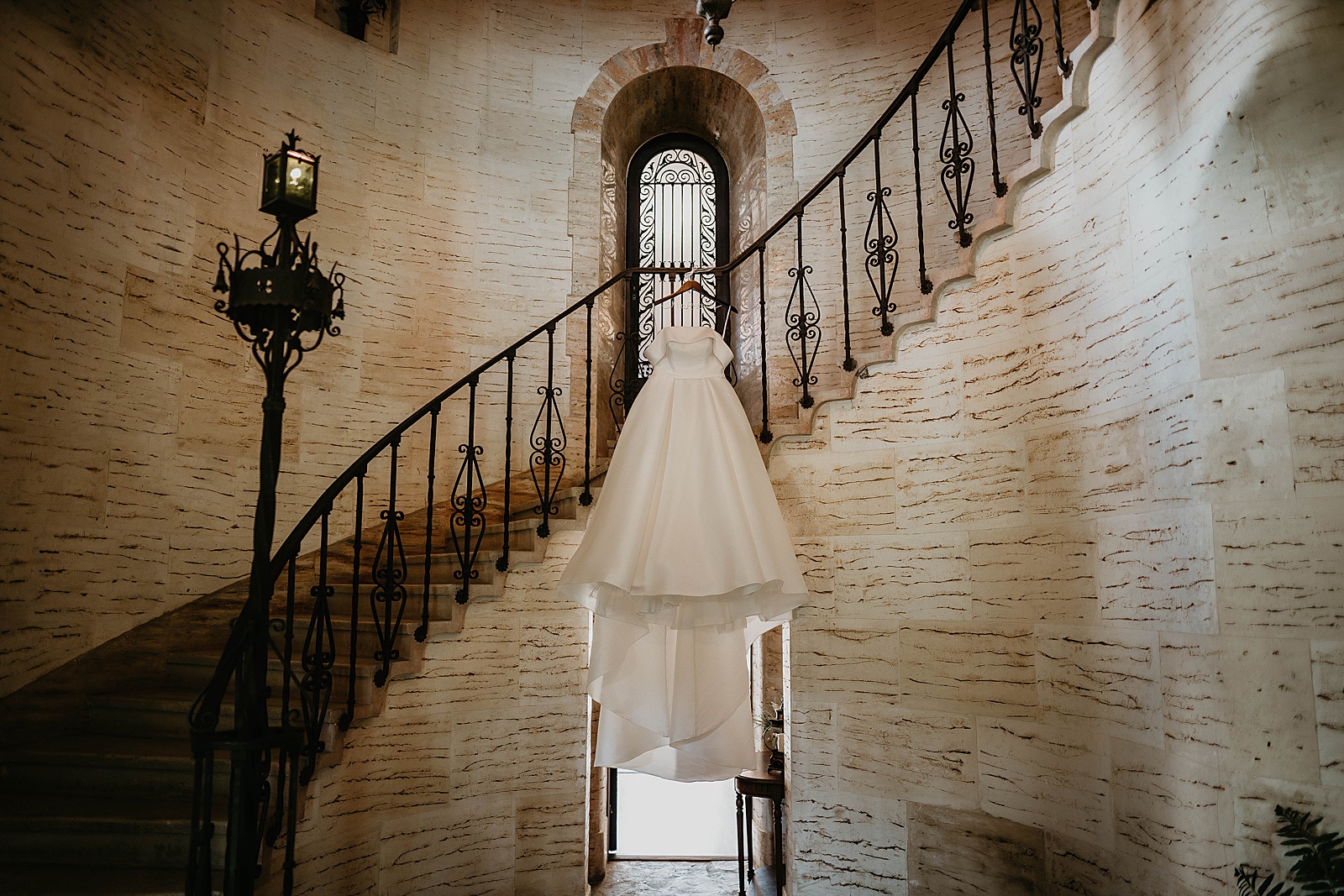 Romantic Howey Mansion South Florida Wedding captured by South Florida Wedding Photographer, Krystal Capone Photography