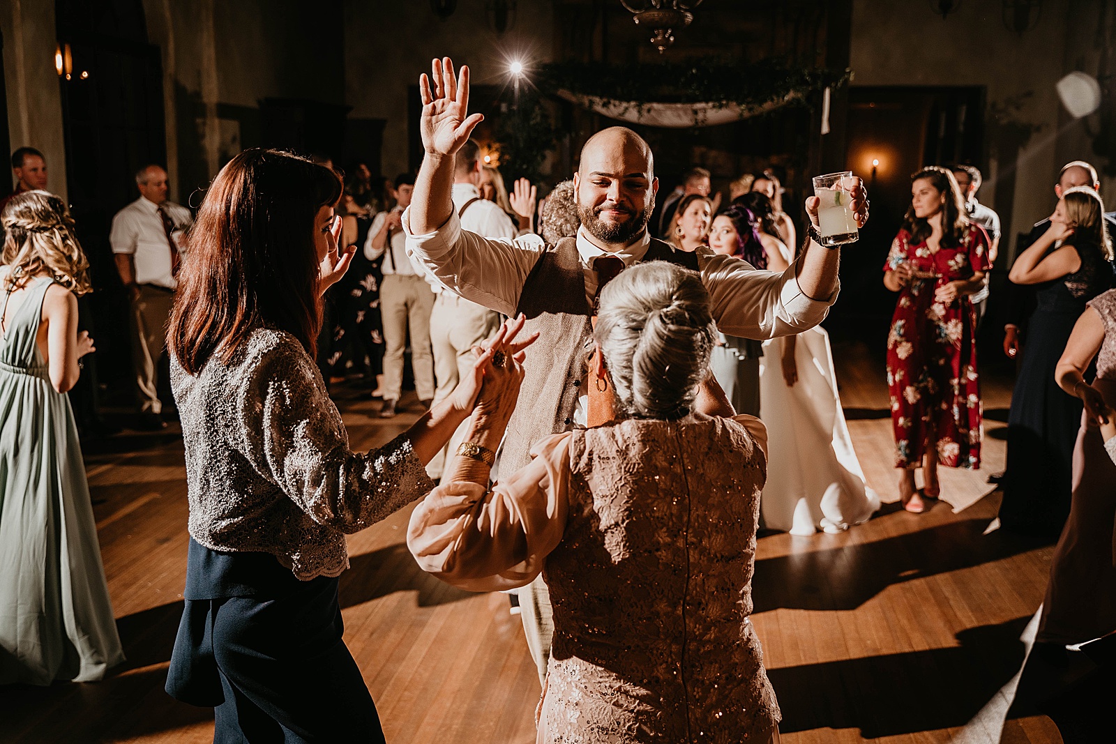 Romantic Howey Mansion South Florida Wedding captured by South Florida Wedding Photographer, Krystal Capone Photography