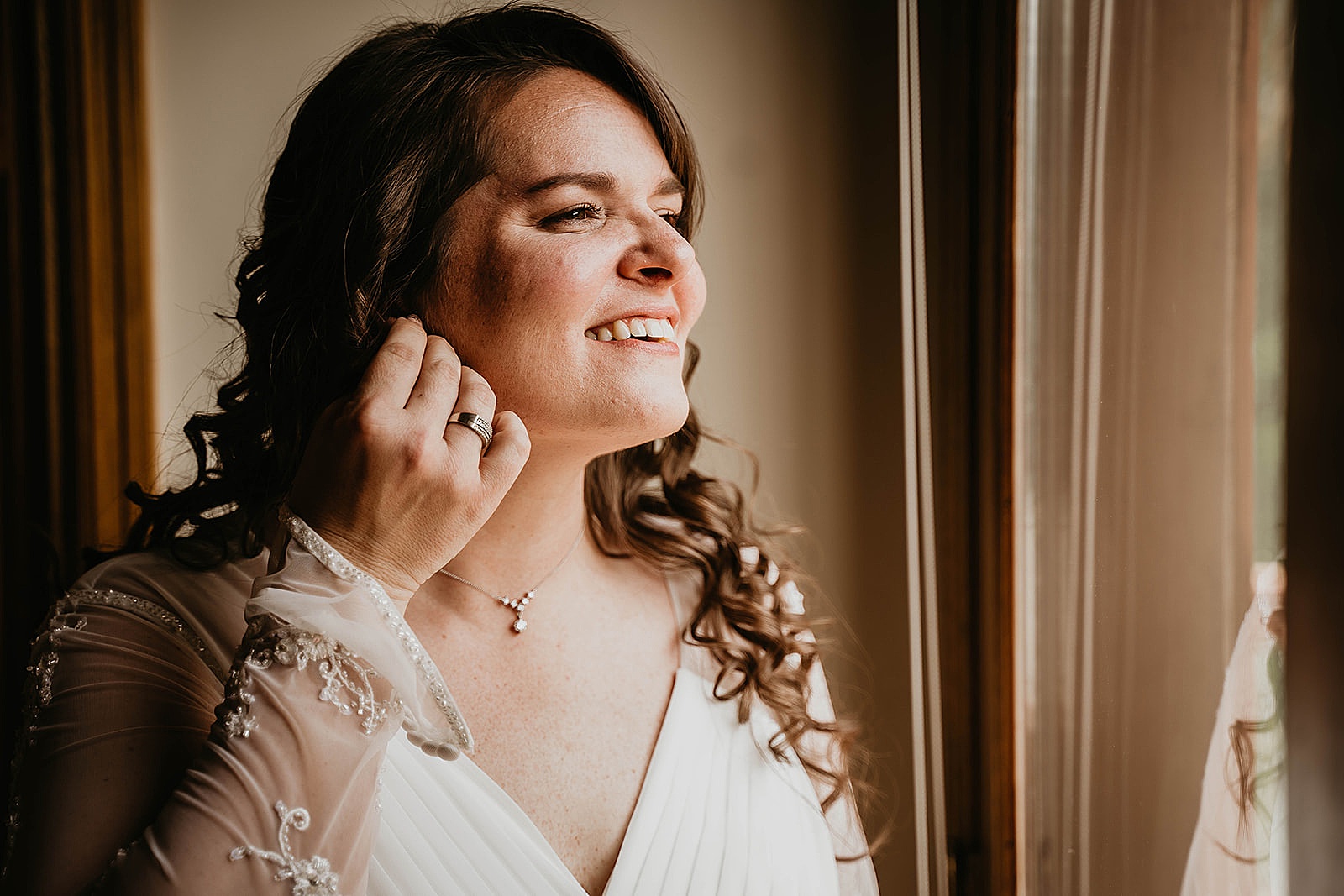 Rustic Colorado Elopement Bride Getting Ready by Krystal Capone Photography