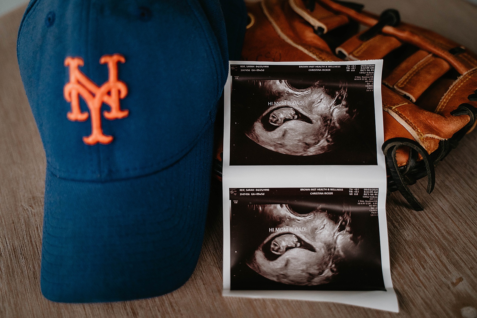 South Florida Gender Reveal Photos by South Florida Family Photographer Krystal Capone Photography