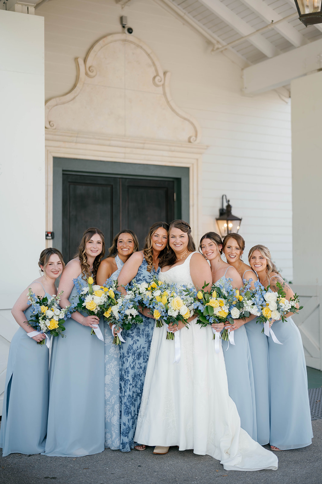 Bridesmaids bouquets