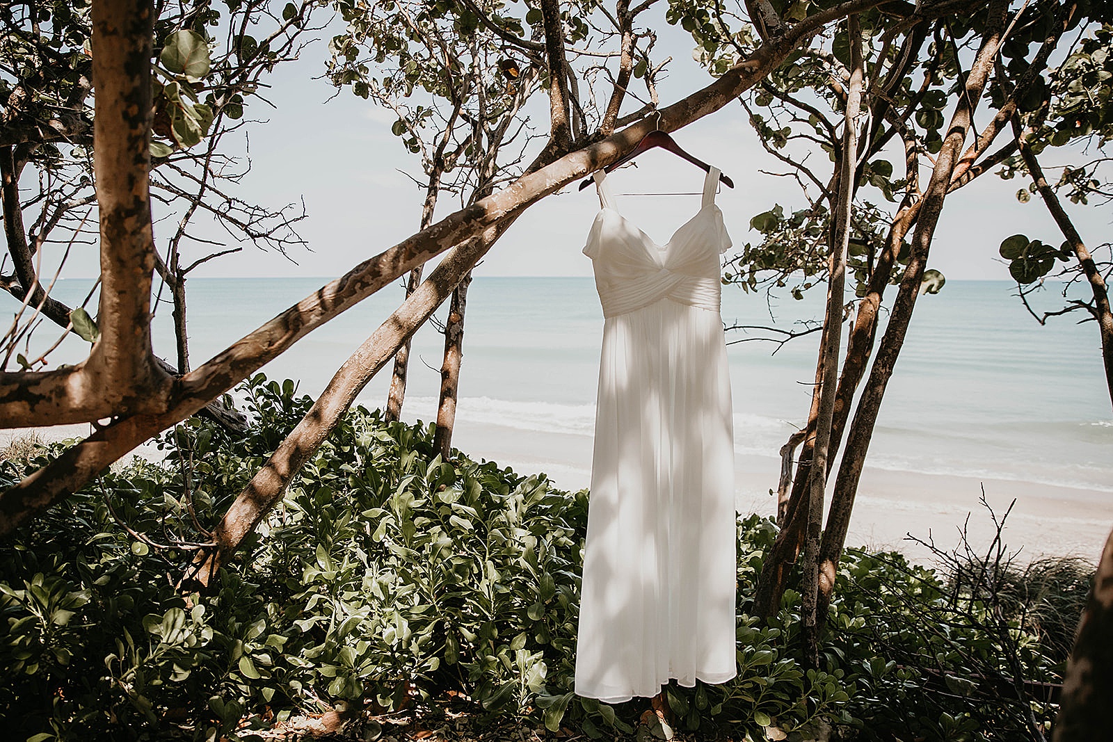 Intimate Jupiter Florida Wedding Captured by Jupiter Florida Wedding Photographer, Krystal Capone Photography