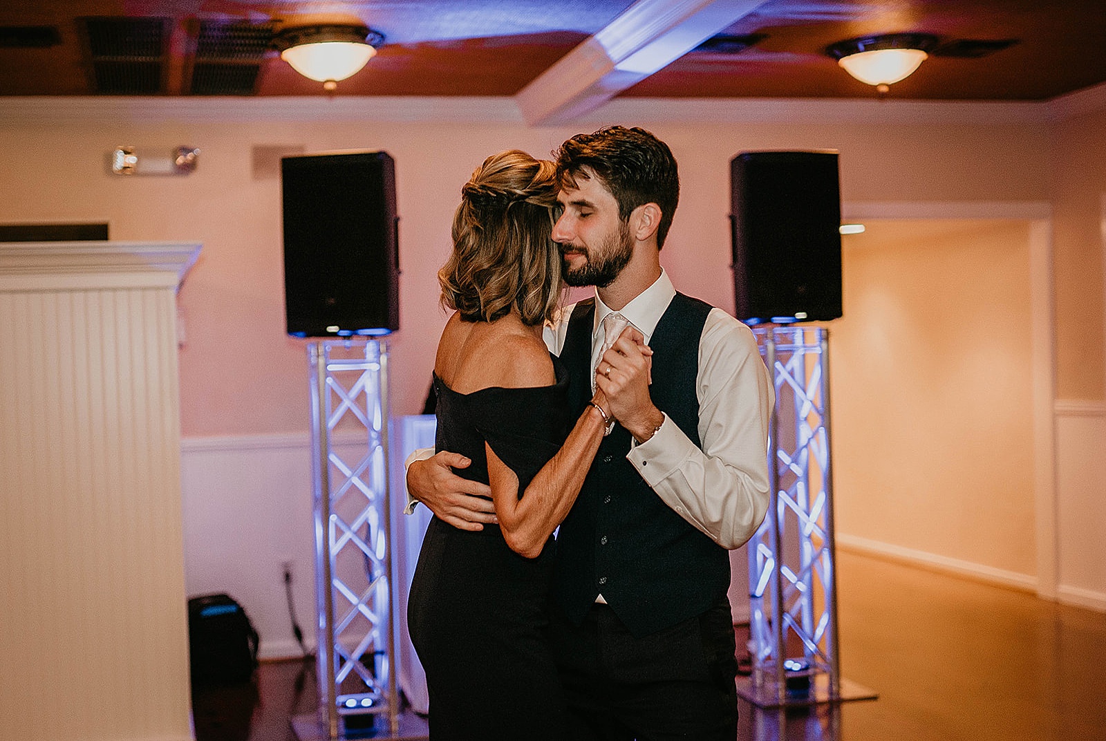 Jupiter Florida Intracoastal Wedding captured by South Florida Wedding Photographer, Krystal Capone Photography